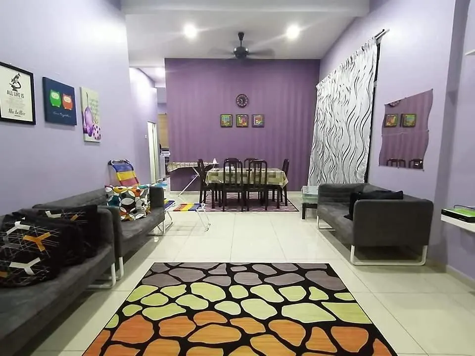 Rumah Armand Ayer Keroh Bandar Melaka 4Br Fully Aircond 0*, Malacca Malaysia