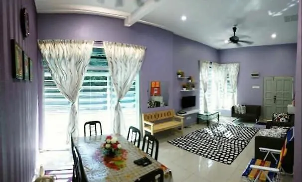 Rumah Armand Ayer Keroh Bandar Melaka 4Br Fully Aircond Malacca
