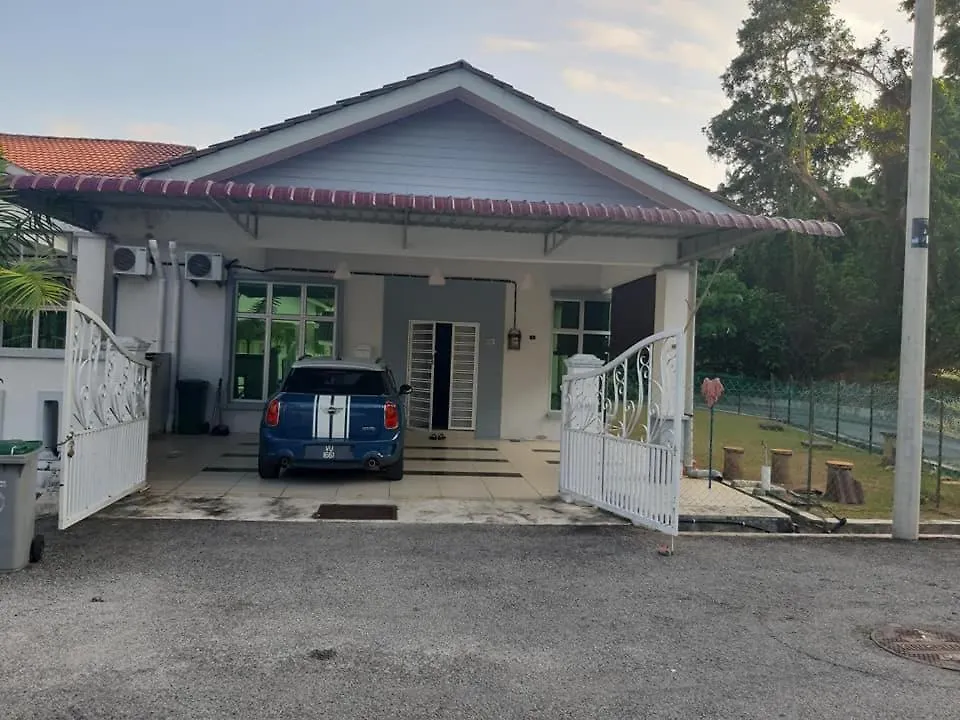 Rumah Armand Ayer Keroh Bandar Melaka 4Br Fully Aircond location