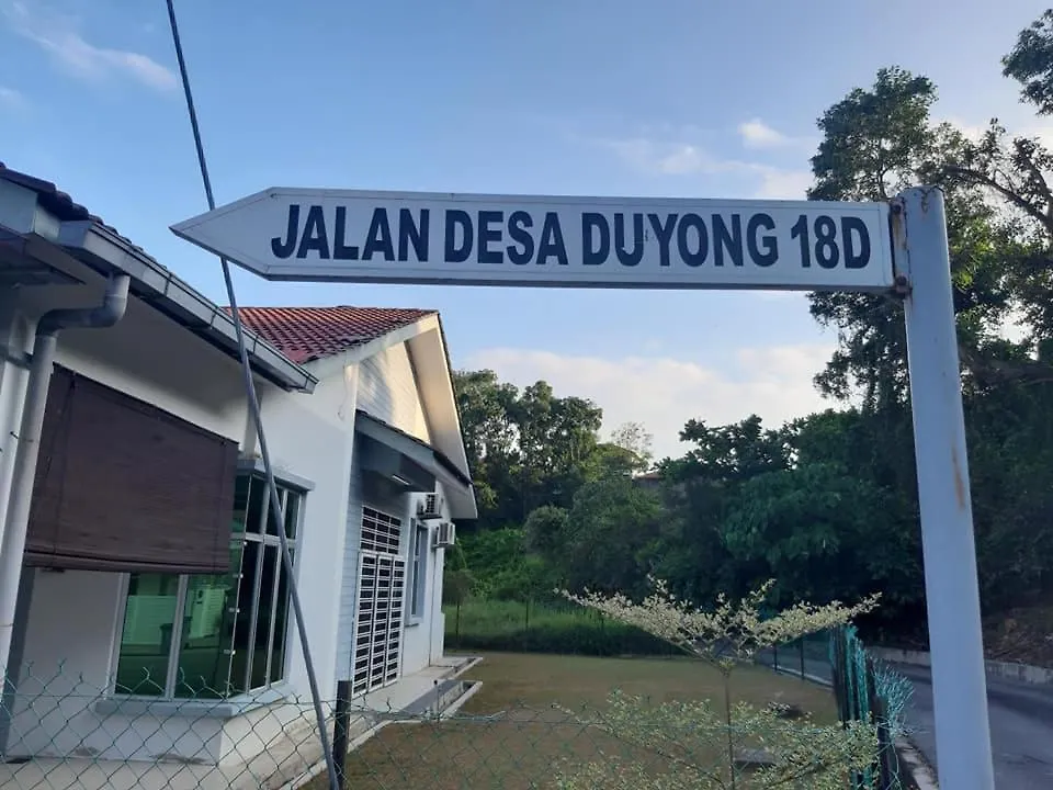 Rumah Armand Ayer Keroh Bandar Melaka 4Br Fully Aircond 0*, Malacca