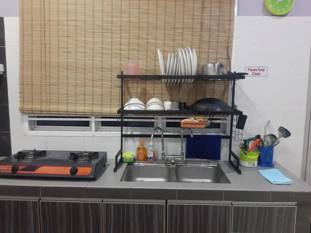 Rumah Armand Ayer Keroh Bandar Melaka 4Br Fully Aircond 0*, Malacca Malaysia