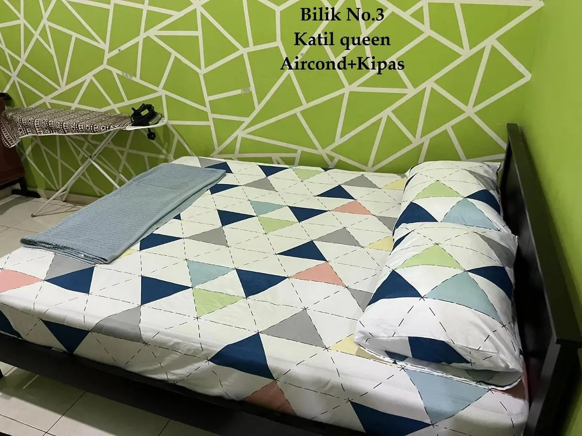 Holiday home Rumah Armand Ayer Keroh Bandar Melaka 4Br Fully Aircond
