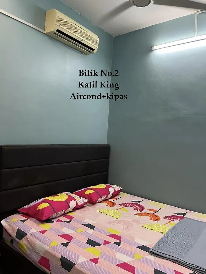 Rumah Armand Ayer Keroh Bandar Melaka 4Br Fully Aircond 0*, Malacca
